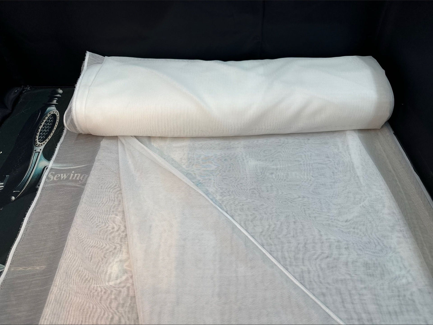 Moderner Voile-Vorhang mit abstrakten Quadraten – Kupfer/Bernstein – 145 x 250 cm